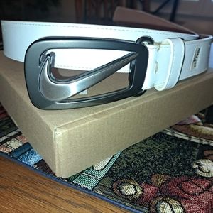 NIKE  leather grip tech golf belt